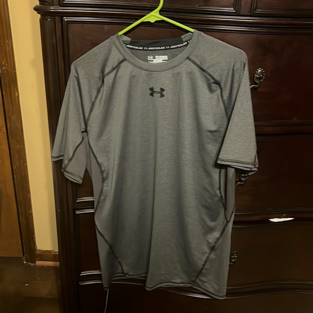 Armour gray top for men